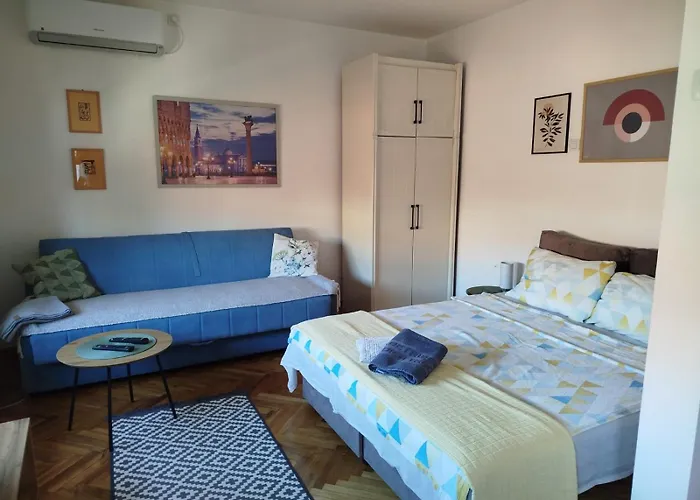 Fina Апартаменты Лесковац